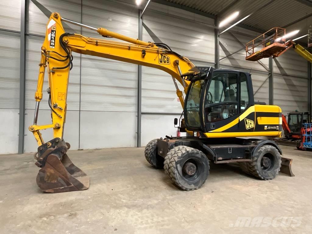 JCB JS 145 W Gumikerekes kotrók