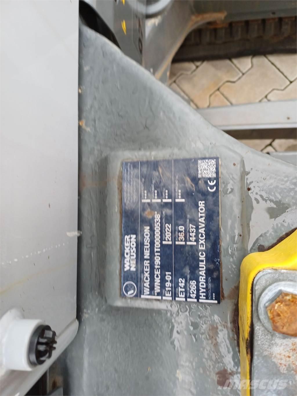 Wacker Neuson ET42 Lánctalpas kotrók