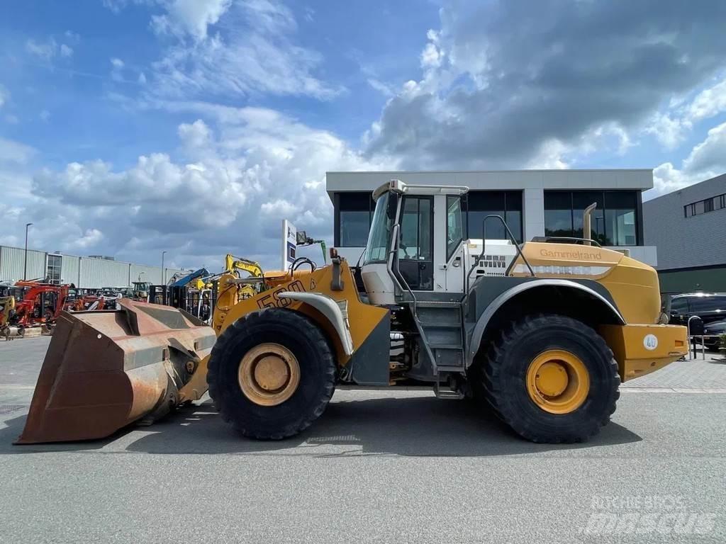 Liebherr L580 | A/C Gumikerekes homlokrakodók