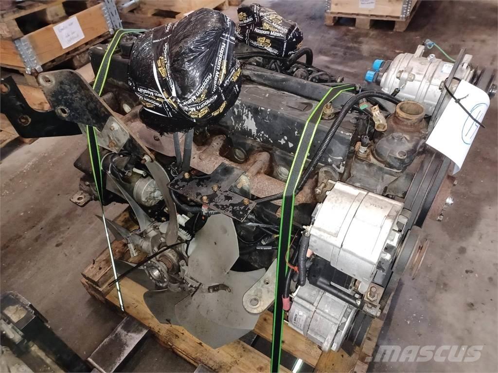 Komatsu 860.4 Motorok
