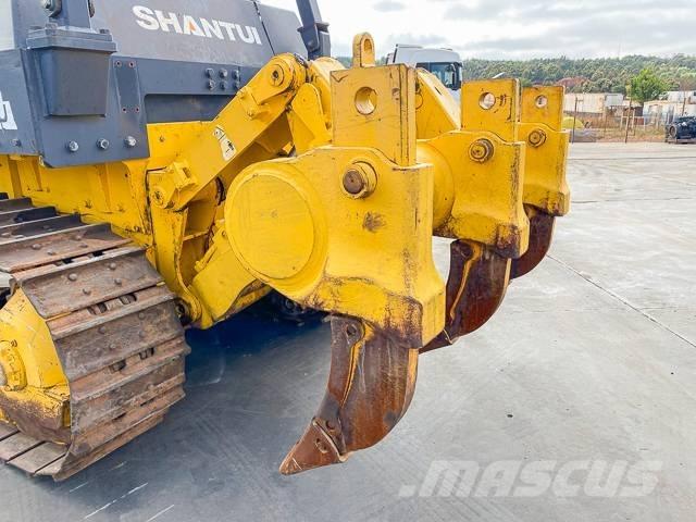 Shantui SD22W lánctalpas dózerek