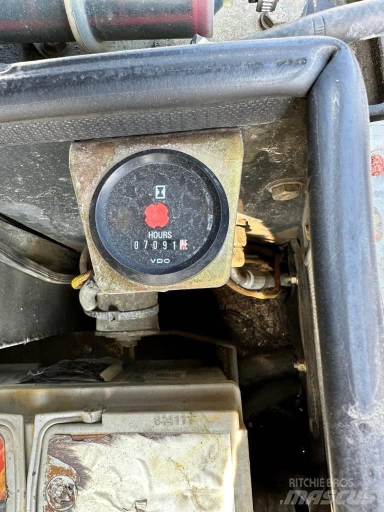 Bomag BW 138 AD Ikerdobos hengerek