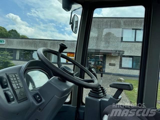 Volvo L 35 G Gumikerekes homlokrakodók