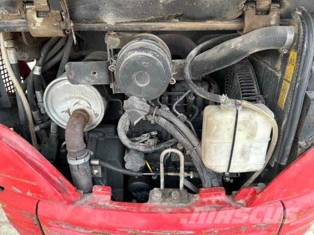 Airman AX 16-3 Lánctalpas kotrók