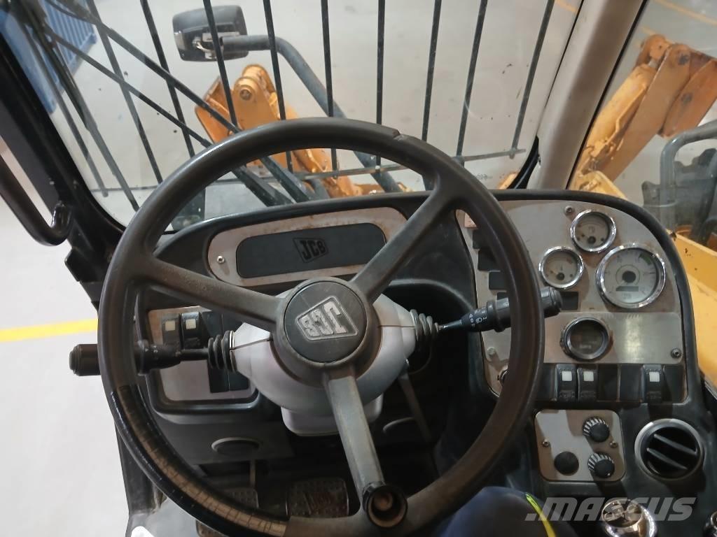 JCB 535 V 125 Teleszkópos rakodók