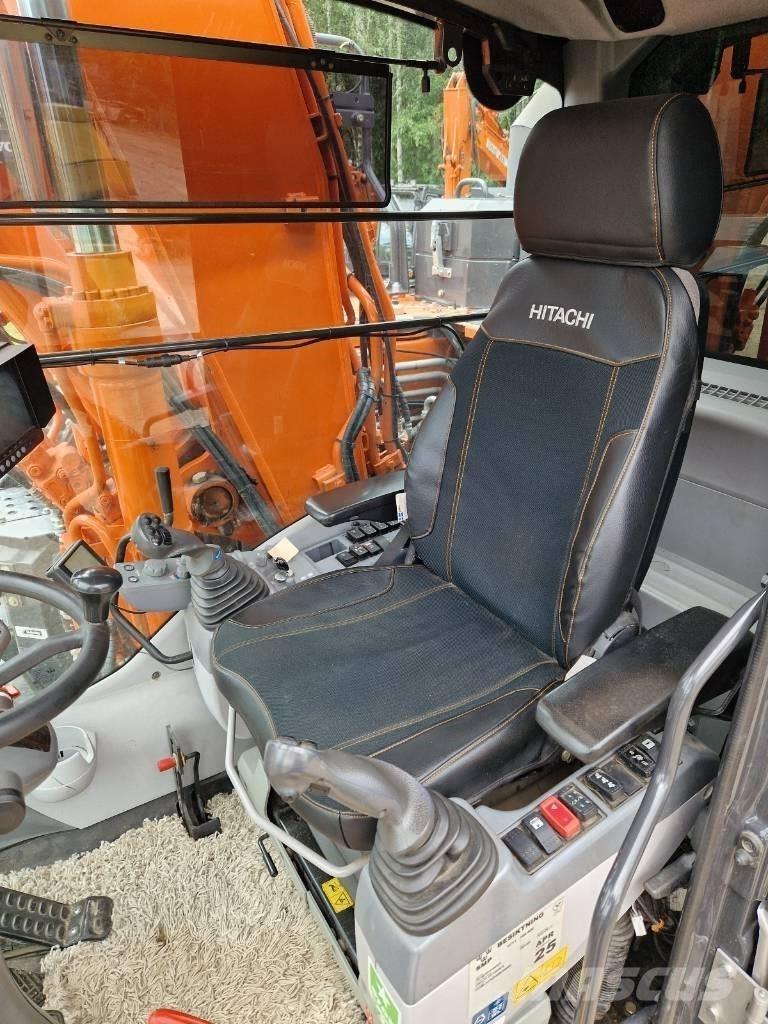 Hitachi ZX 145 W-6 Gumikerekes kotrók
