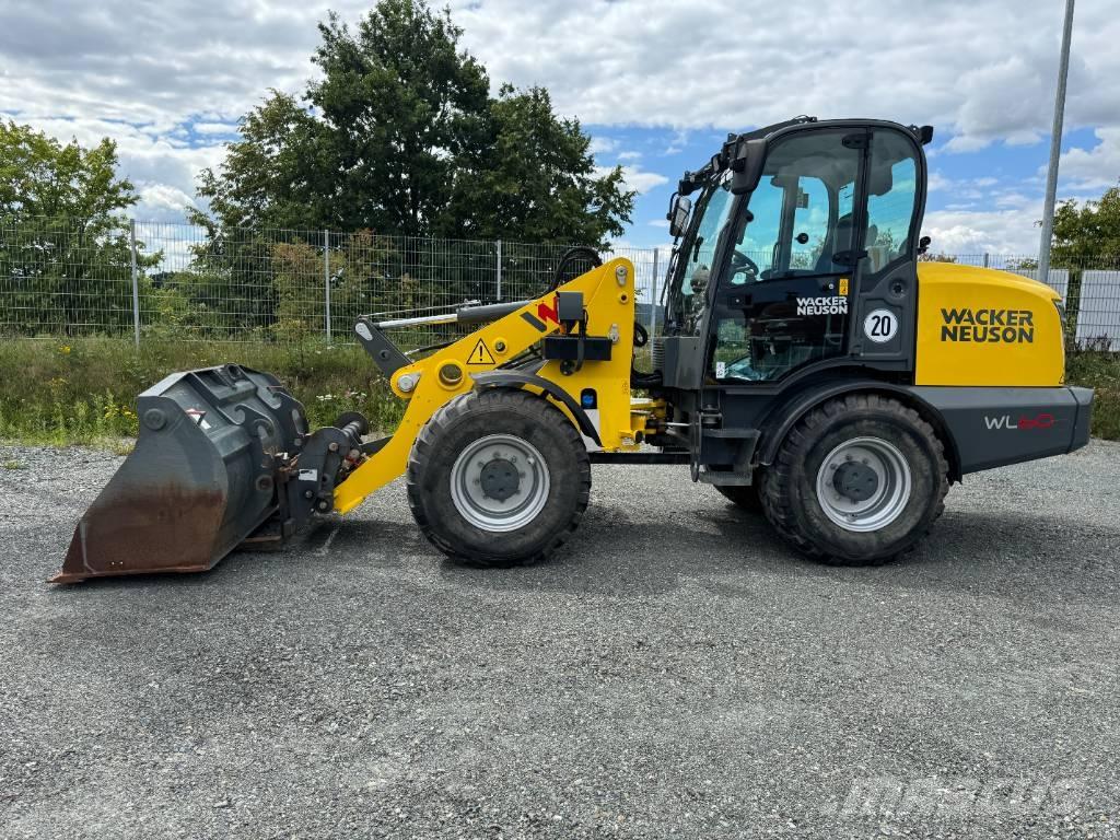 Wacker Neuson WL60 Gumikerekes homlokrakodók