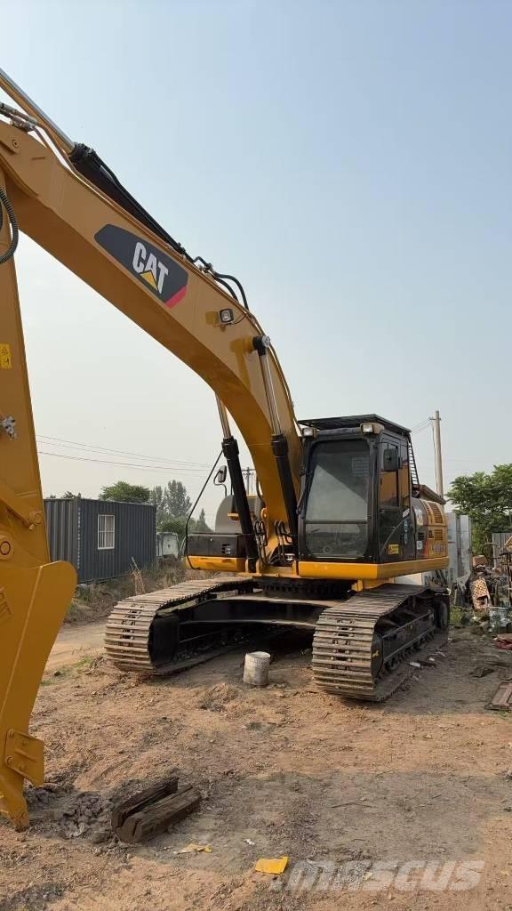 CAT 325 D Lánctalpas kotrók
