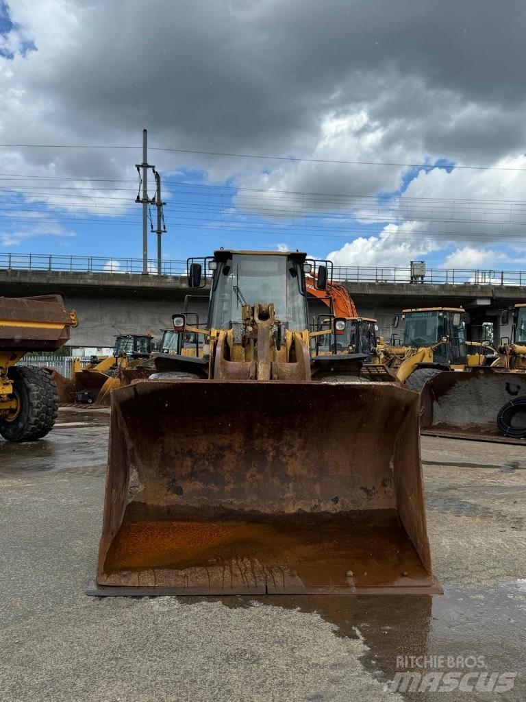 CAT 966 G Gumikerekes homlokrakodók