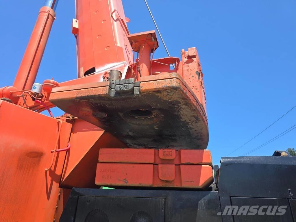 Liebherr LTM 1090-2 Terepdaruk