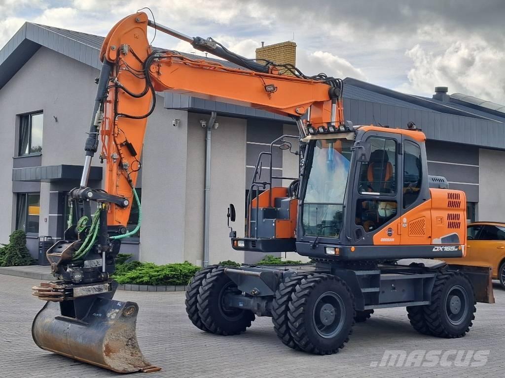 Doosan DX 165 W-5 Gumikerekes kotrók