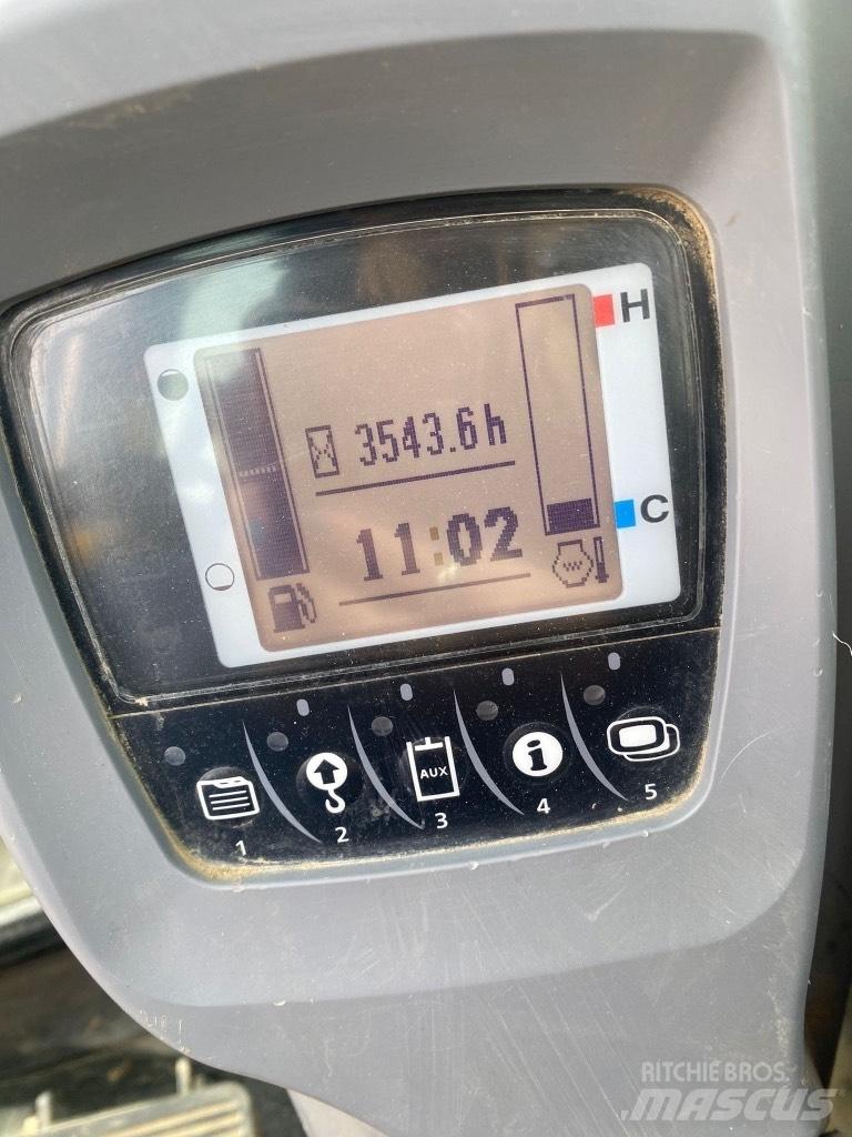 Kubota KX 080-4 Közepes (midi) kotrók 7 t - 12 t