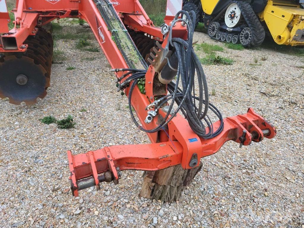 Kuhn Discover XL2 - 60 Tárcsás boronák