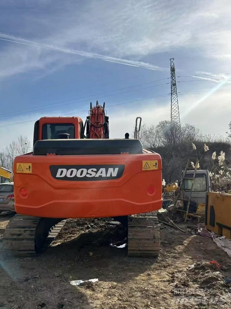 Doosan DX225LC-9C Lánctalpas kotrók