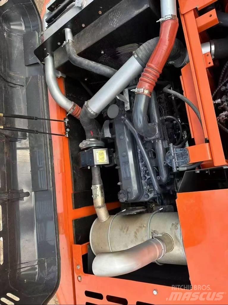 Doosan DX225LC-9C Lánctalpas kotrók