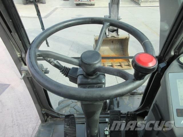 Mecalac 714 MW2 Gumikerekes kotrók