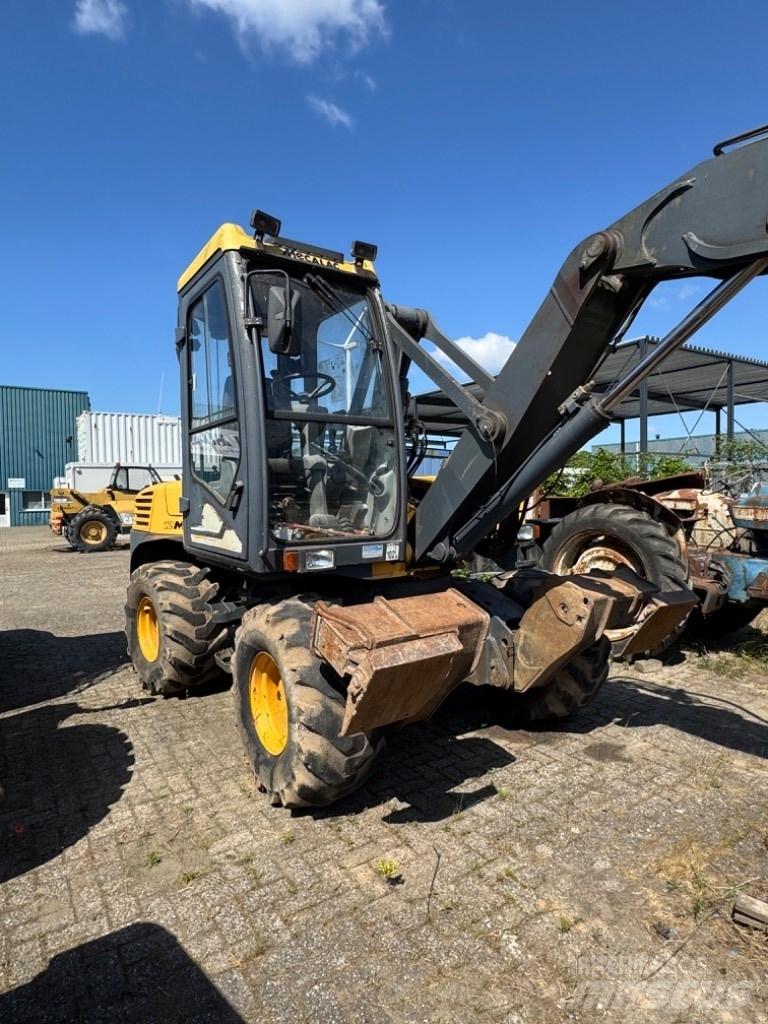 Mecalac 12 MXT Gumikerekes kotrók
