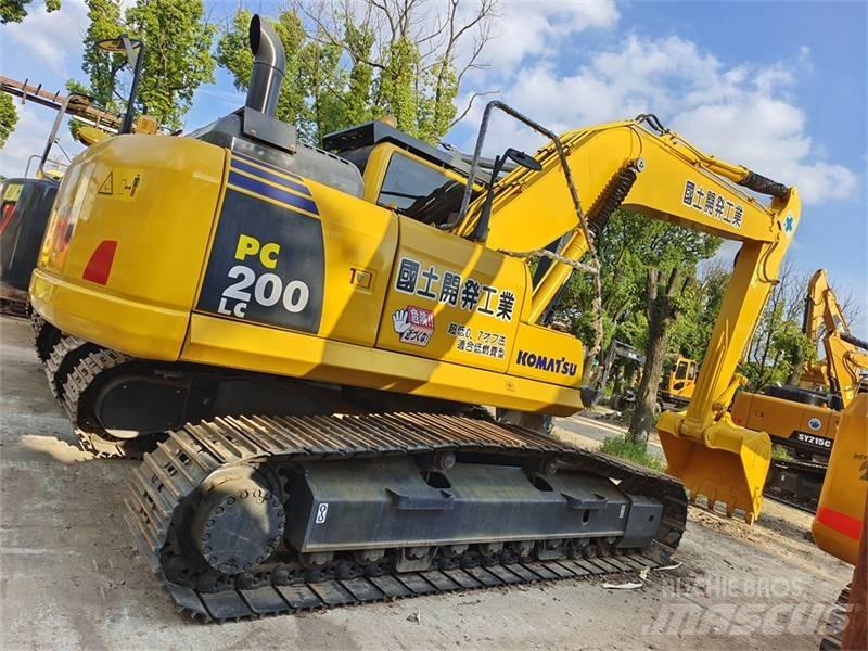 Komatsu PC 200-8 Lánctalpas kotrók