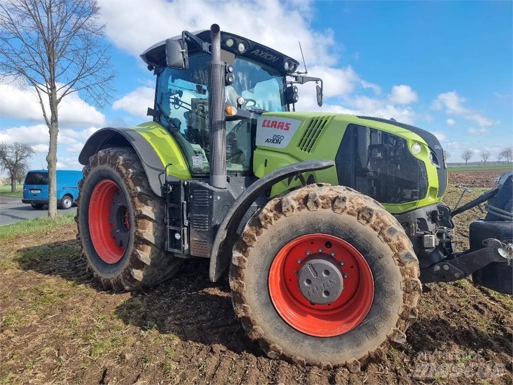 CLAAS Axion 850 Traktorok