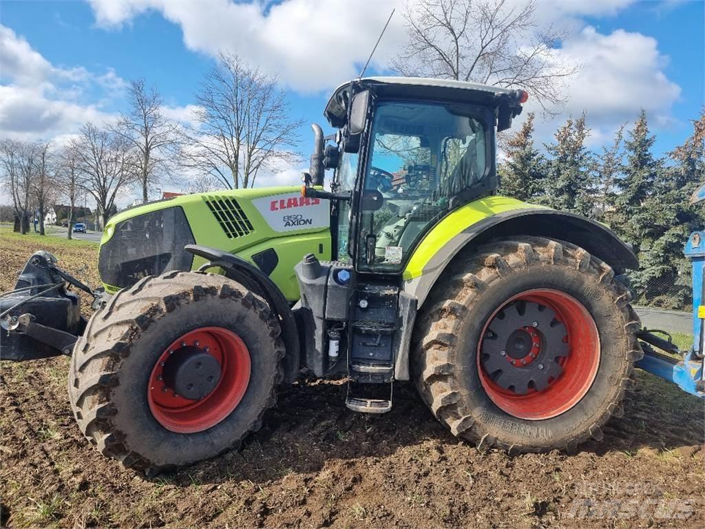 CLAAS Axion 850 Traktorok
