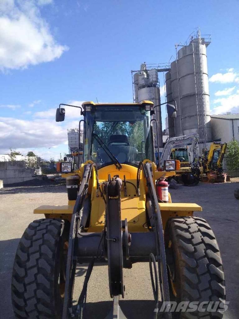 Volvo L 35 G Gumikerekes homlokrakodók