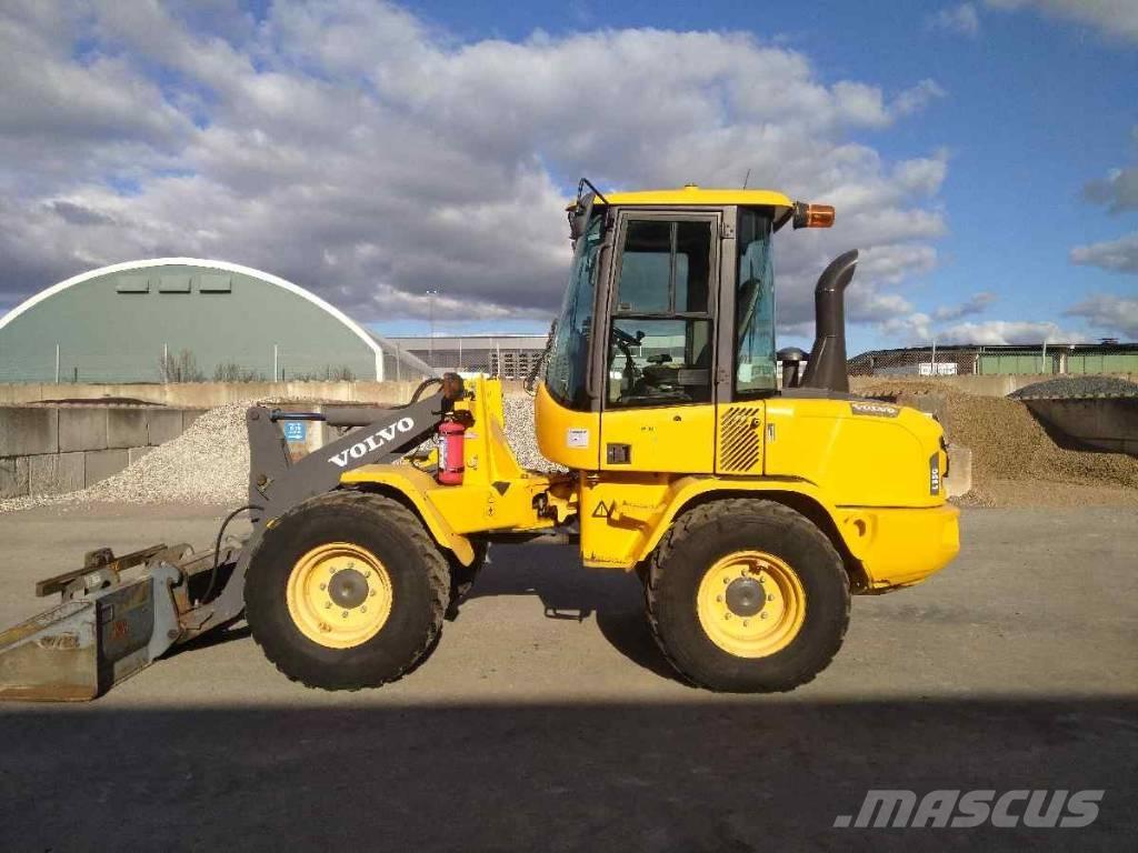 Volvo L 35 G Gumikerekes homlokrakodók