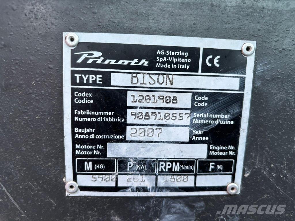 Prinoth Bison Sípálya kezelő gépek