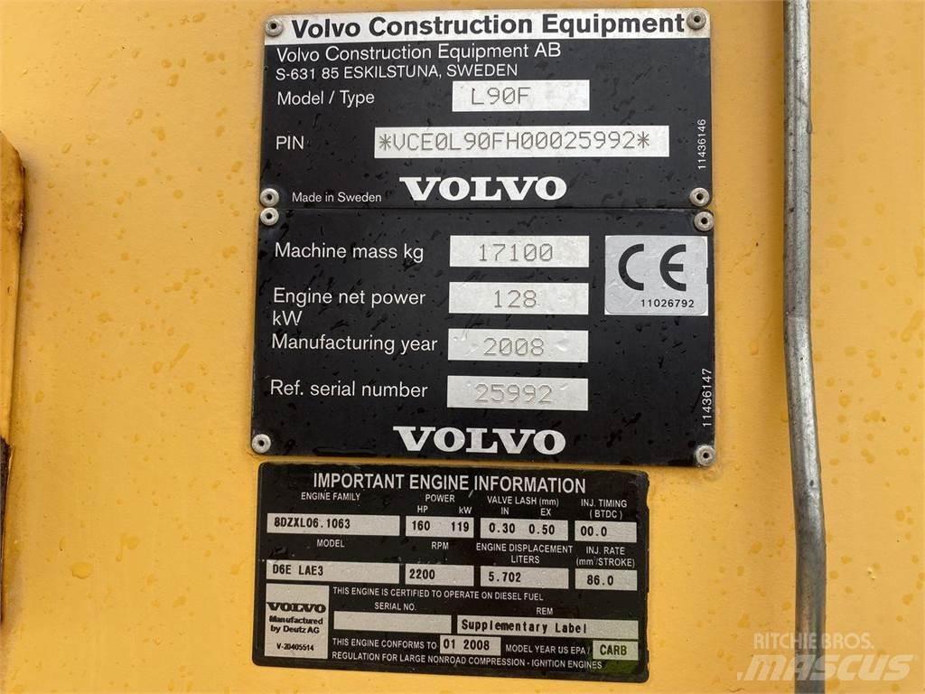 Volvo L90F Gumikerekes homlokrakodók