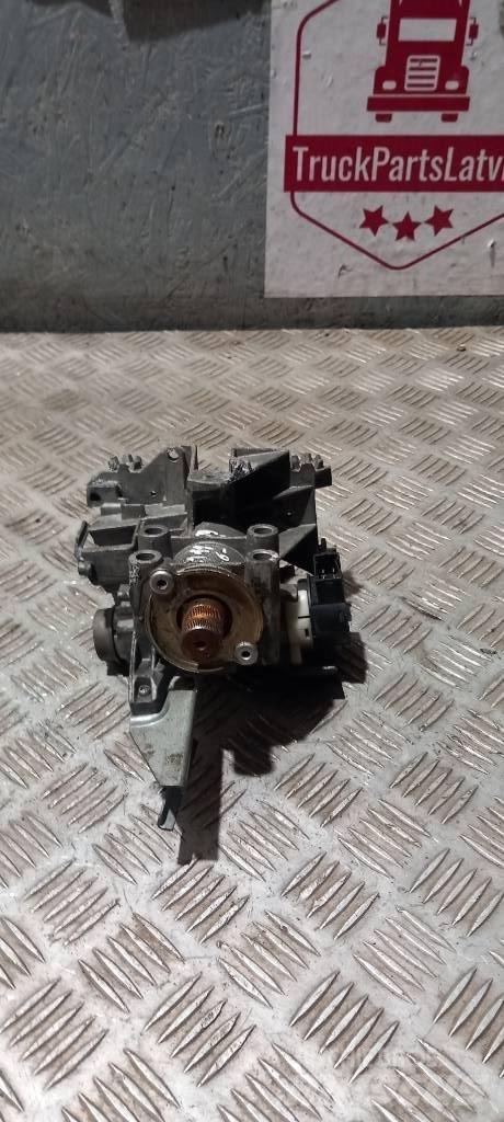 MAN TGX     7360051146 Vezetőfülke és belső tartozékok