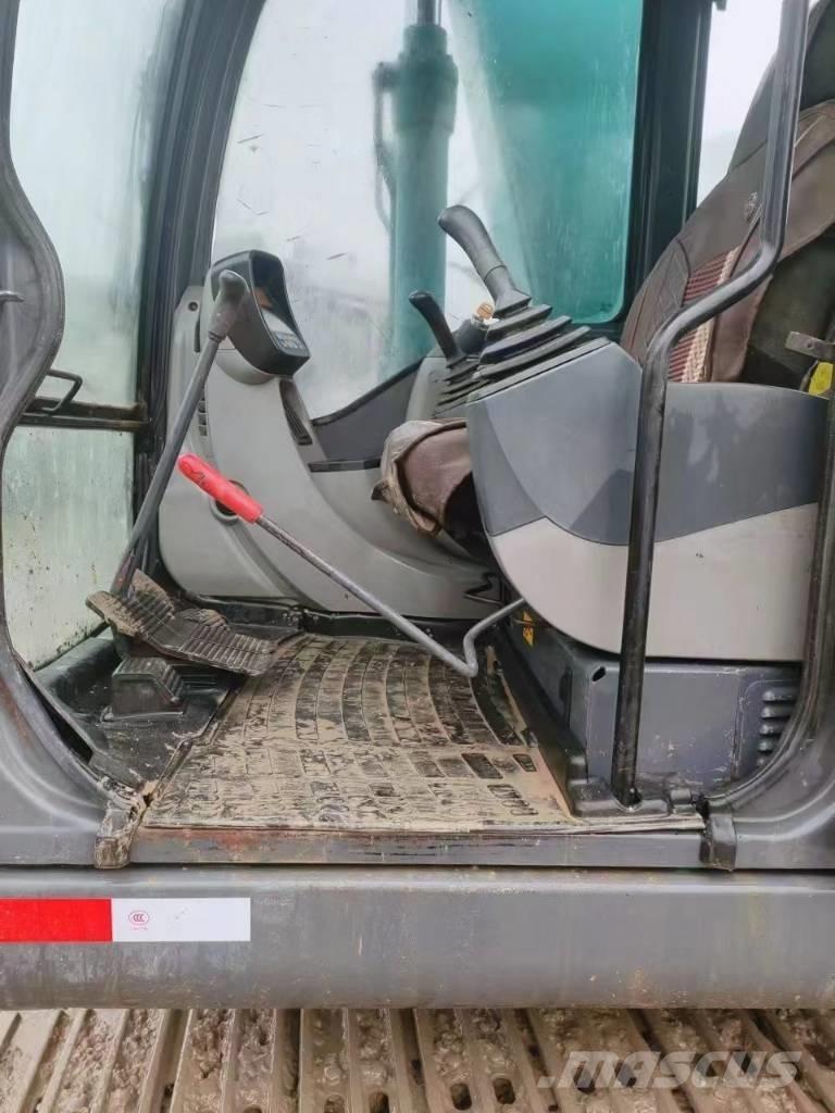 Kobelco SK 140 Lánctalpas kotrók