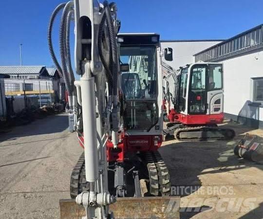 Takeuchi TB 230 Mini kotrók < 7t