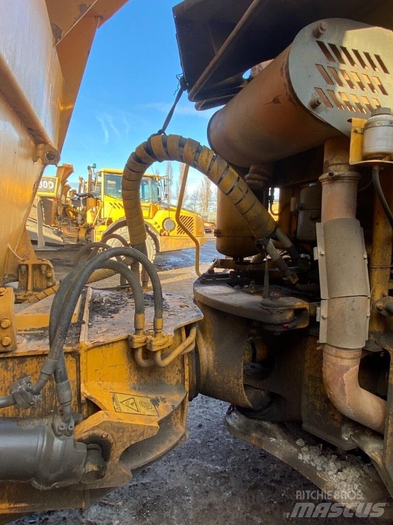 Volvo A 25 D Csuklósdömperek