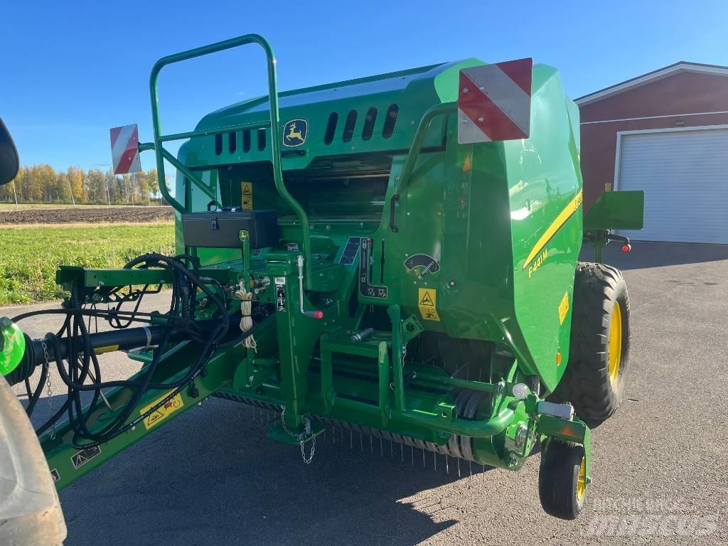 John Deere F441M Körbálázók