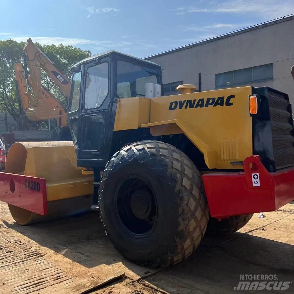 Dynapac CA 30 D Egydobos hengerek