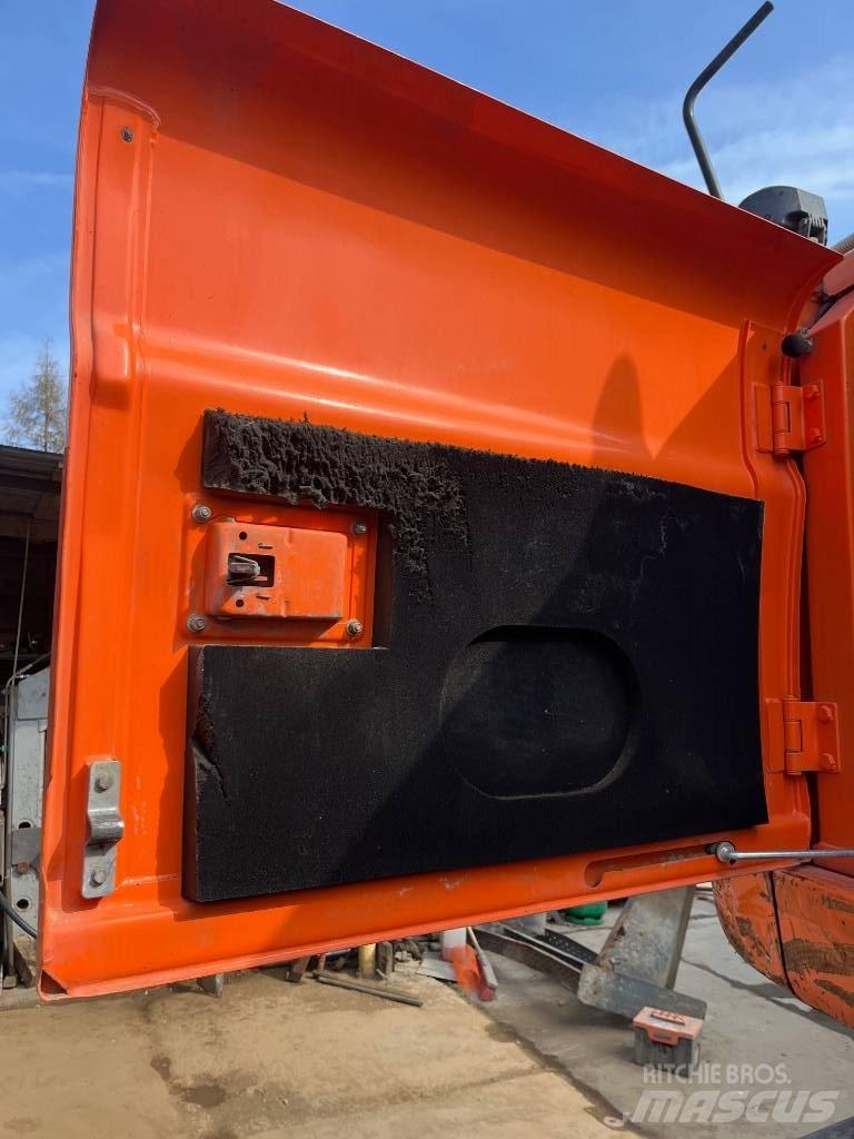 Doosan DX 190 W-3 Gumikerekes kotrók