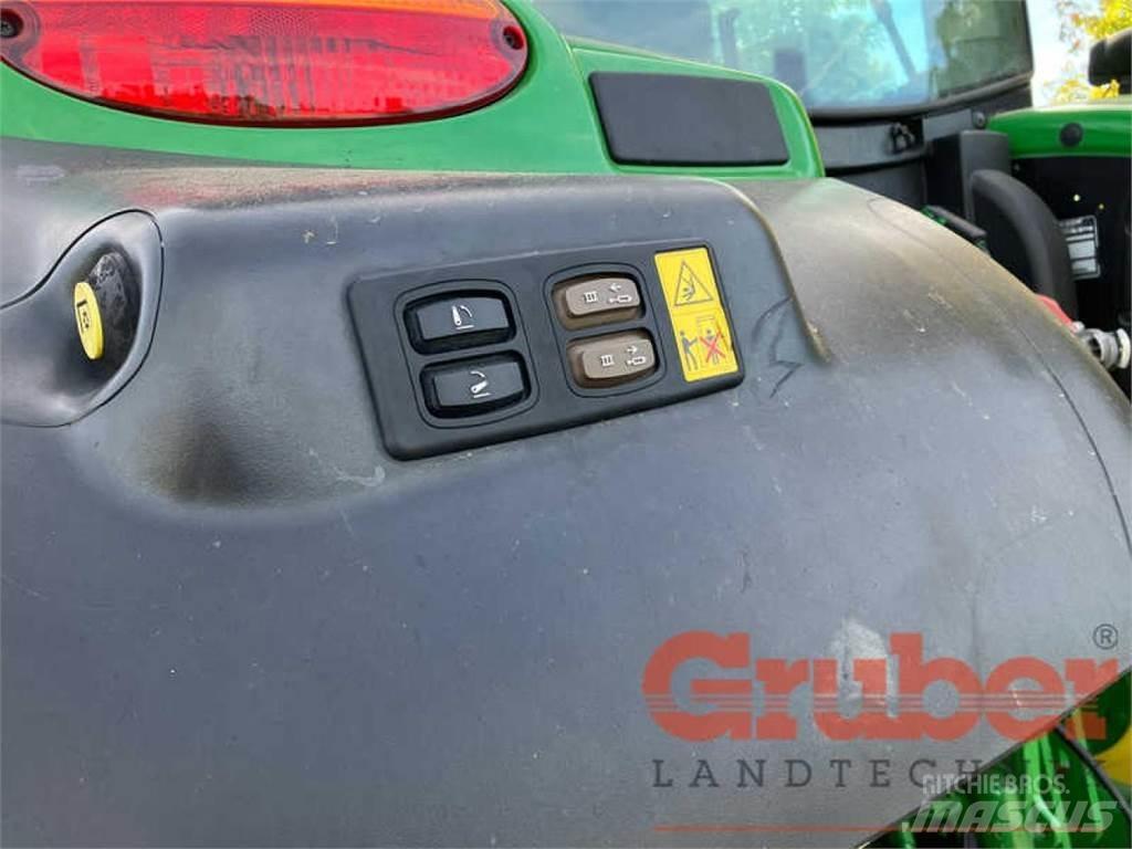 John Deere 6130 R Traktorok
