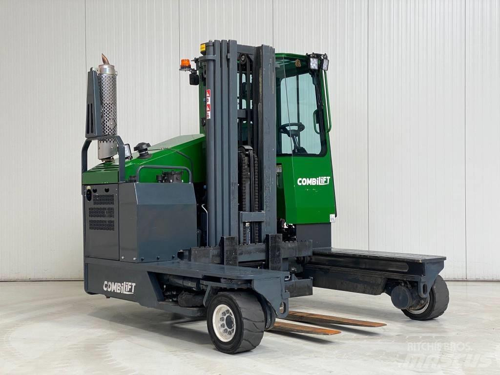 Combilift C4000 LPG Tolóoszlopos négyutas targonca