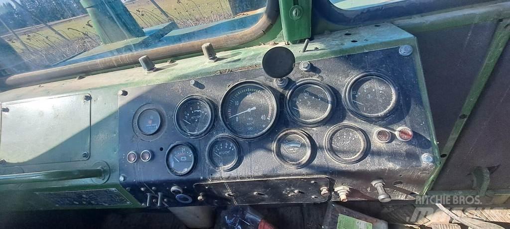 Kirovets K701 Traktorok