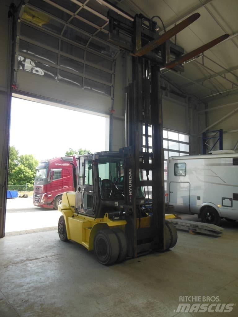 Hyundai 70 D-7 A Dízel targoncák