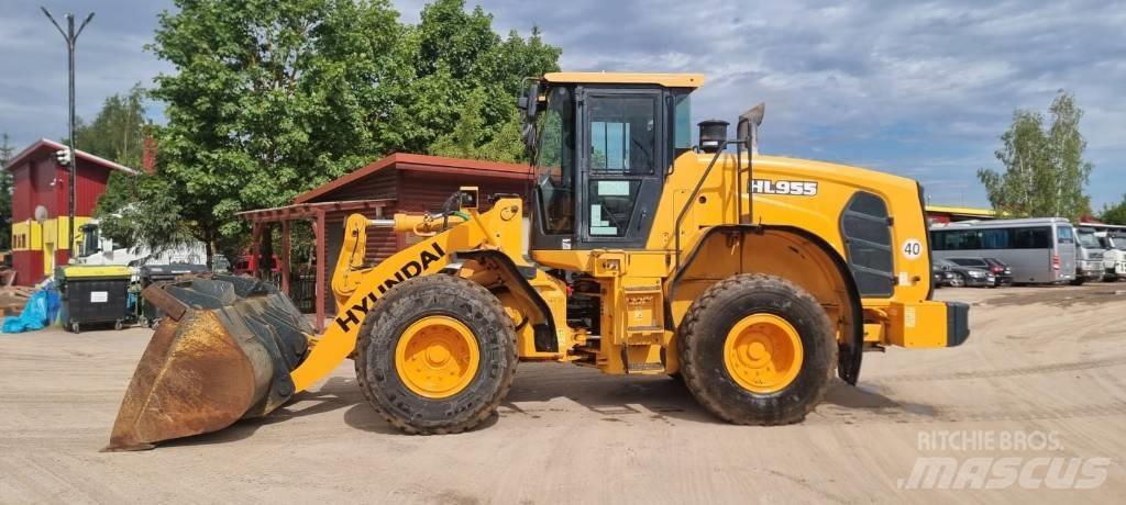 Hyundai HL 955 Gumikerekes homlokrakodók