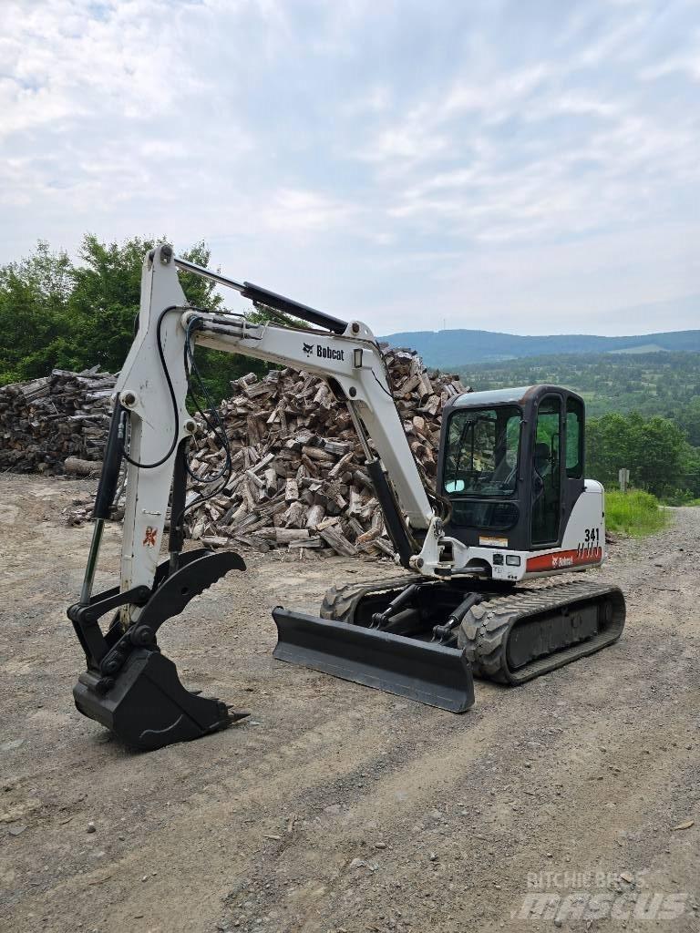 Bobcat 341 G Mini kotrók < 7t