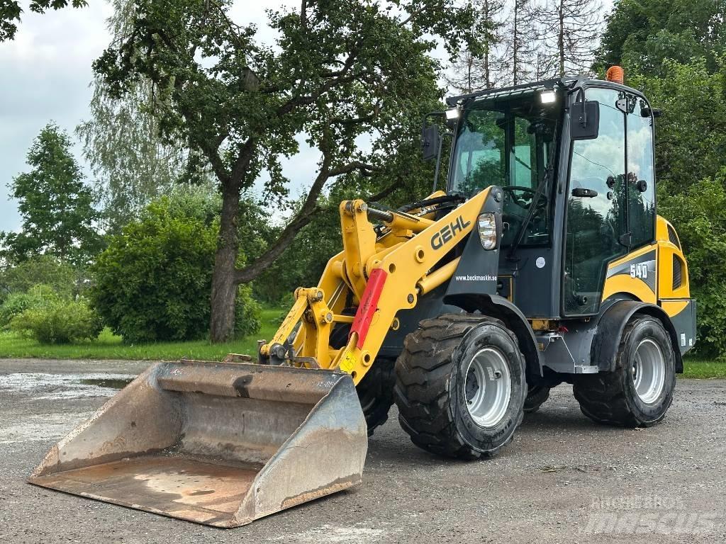 Gehl AL 540 Gumikerekes homlokrakodók