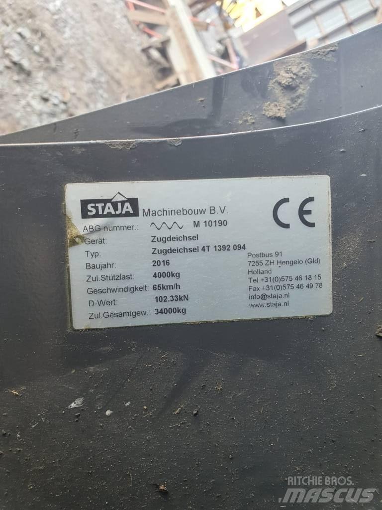 CLAAS Cargos 8500 Önrakodó pótkocsik