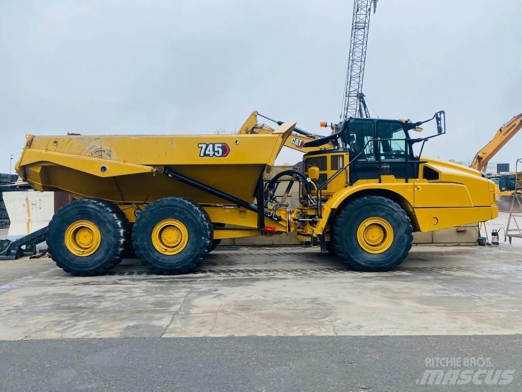 CAT 745 Csuklósdömperek