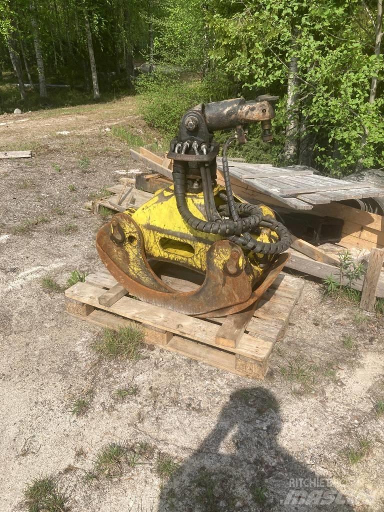 Loglift F118ST9.6 Erdészeti daruk