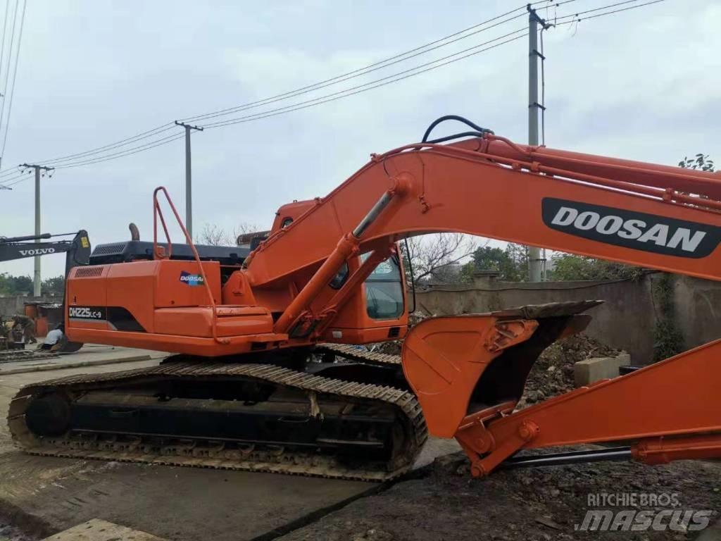 Doosan DH225LC-9 Lánctalpas kotrók