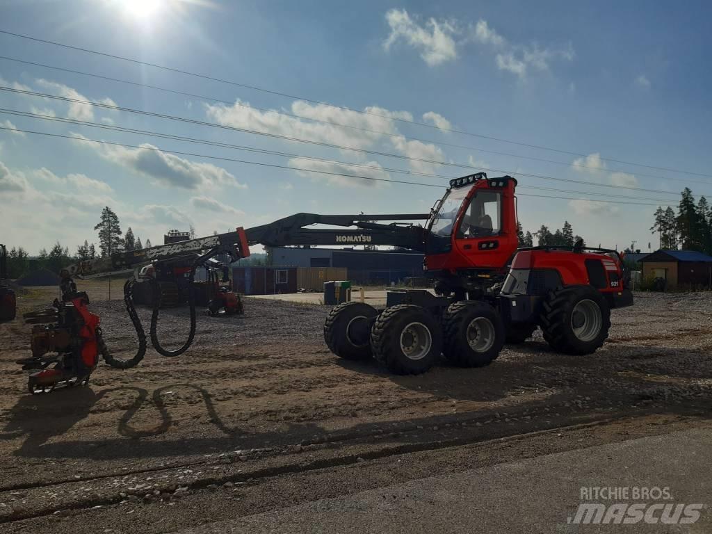 Komatsu 931.2 Betakarítók
