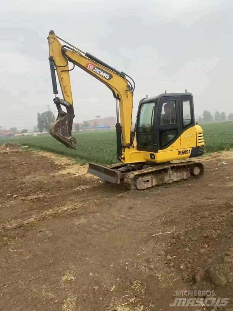 XCMG XE 60 DA Mini kotrók < 7t
