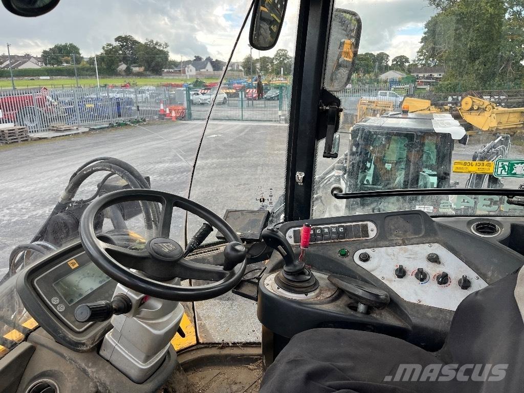 JCB 434s Teleszkópos mezőgazdasági rakodók