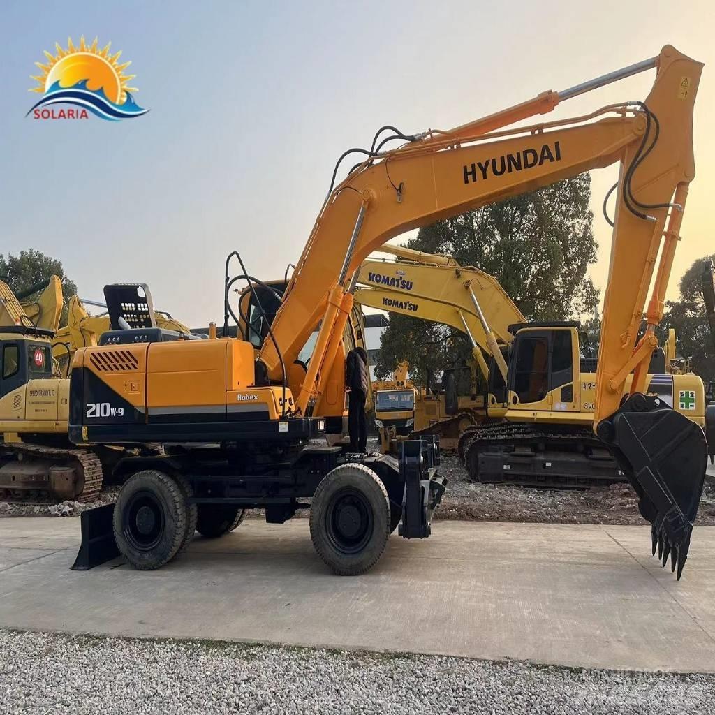 Hyundai R210W-9 Gumikerekes kotrók